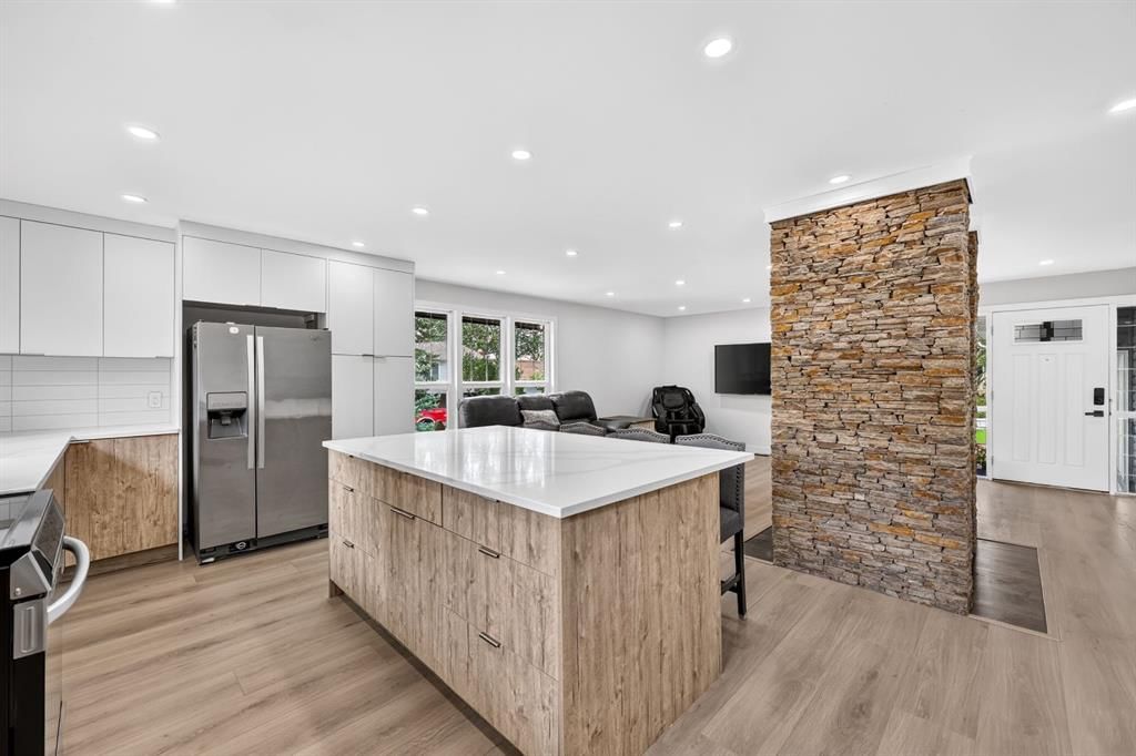 104 Silver Springs Green NW, Calgary — photo 5 of 18