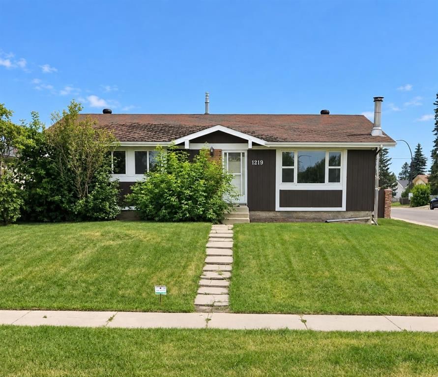 1219 68 Street NE, Calgary — home for sale
