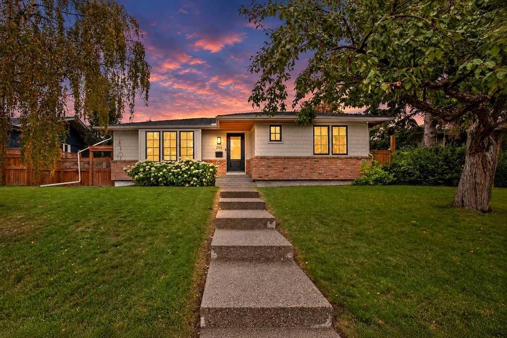 256 Westminster Drive SW, Calgary — detached for sale