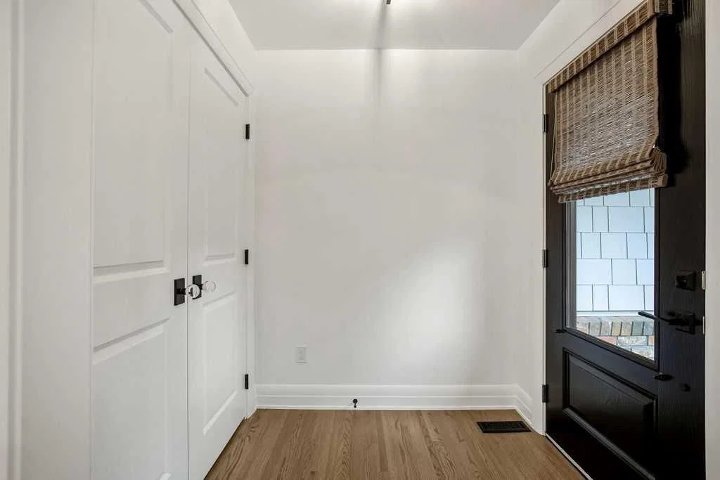 256 Westminster Drive SW, Calgary — photo 4 of 49