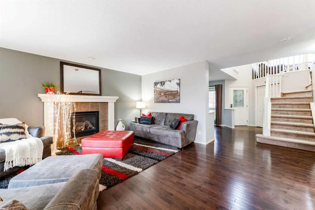 595 Everbrook Way SW, Calgary — photo 4 of 47