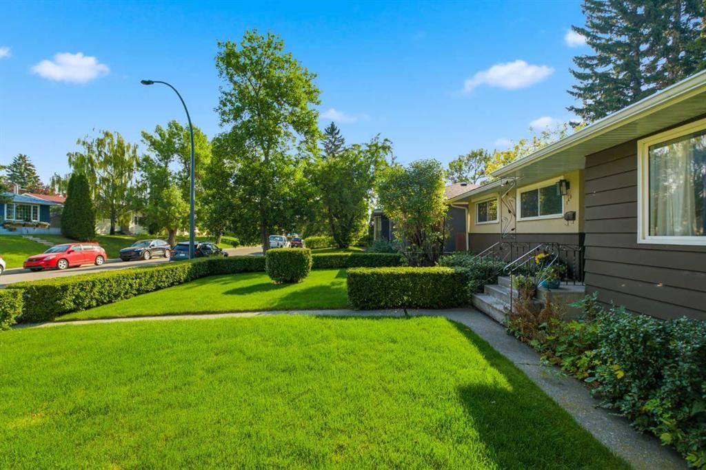 163 Flavelle Road SE, Calgary — photo 3 of 39