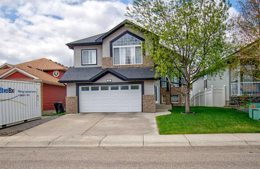 49 Thornfield Close SE, Calgary — detached for sale
