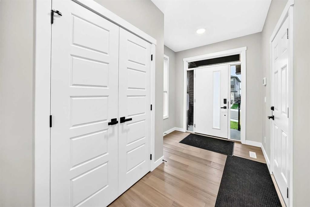 184 Precedence Hill, Cochrane — photo 2 of 33
