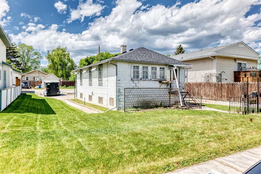 6639 19 Street SE, Calgary — main listing photo