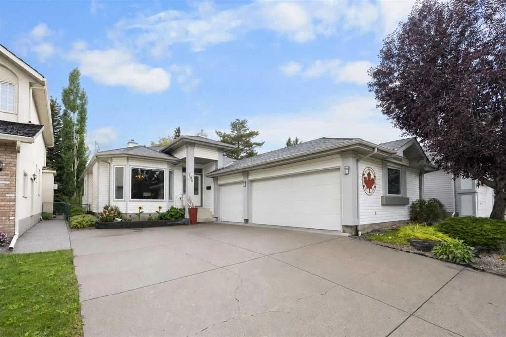 190 Woodpark Circle SW, Calgary — main listing photo