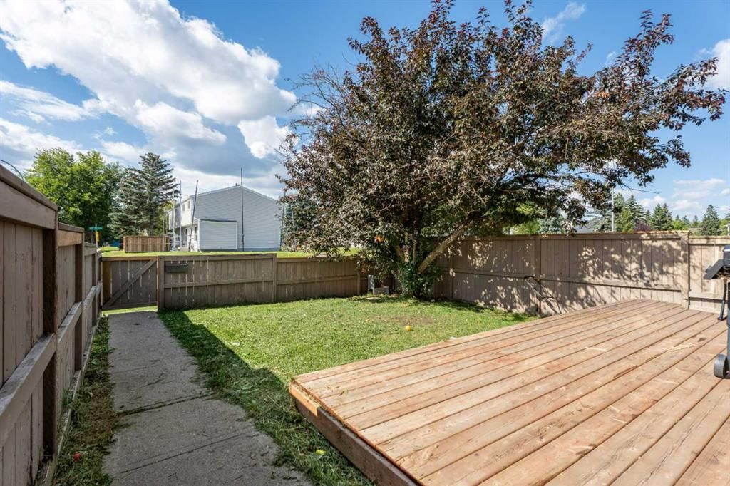 52, 3809 45 Street SW, Calgary — photo 4 of 20