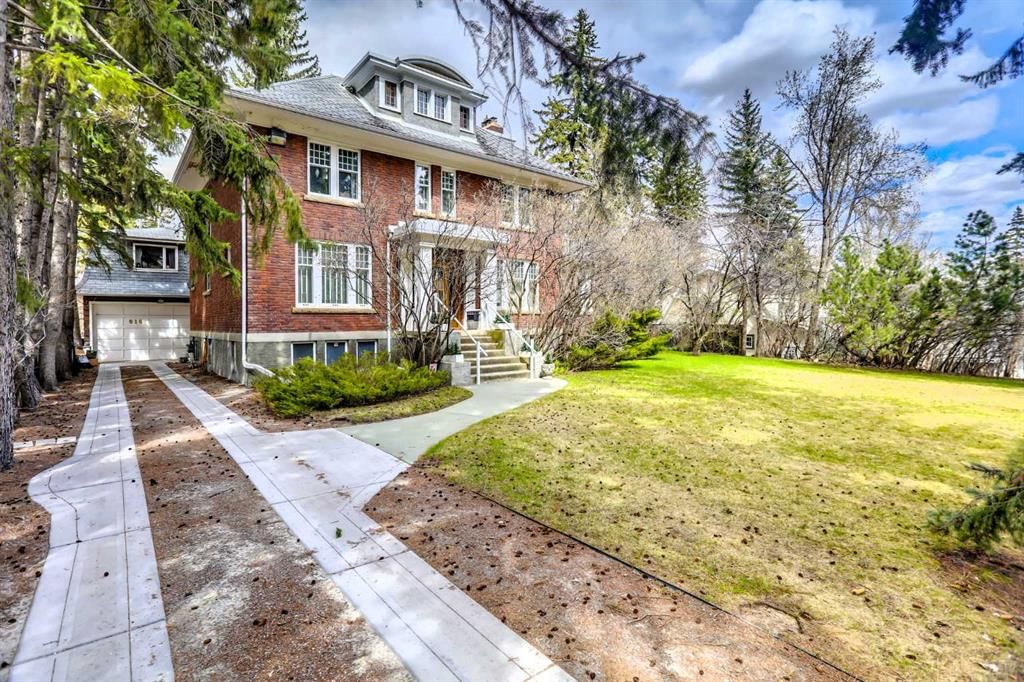 916 Durham Avenue SW, Calgary — photo 2 of 7