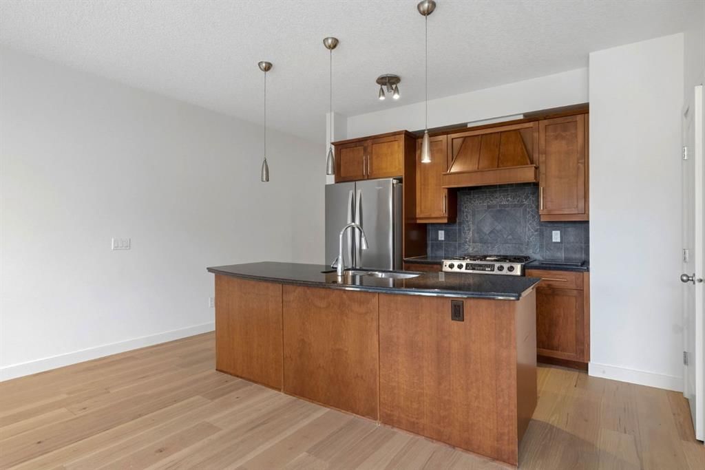 205, 1818 14 Street SW, Calgary — photo 3 of 26