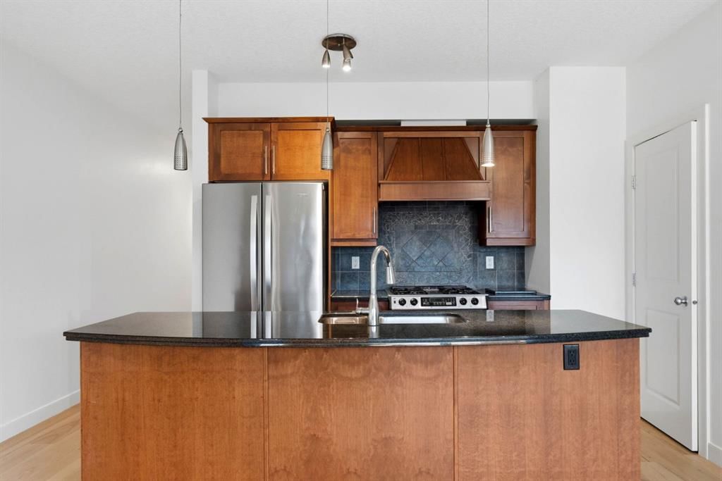 205, 1818 14 Street SW, Calgary — photo 4 of 26