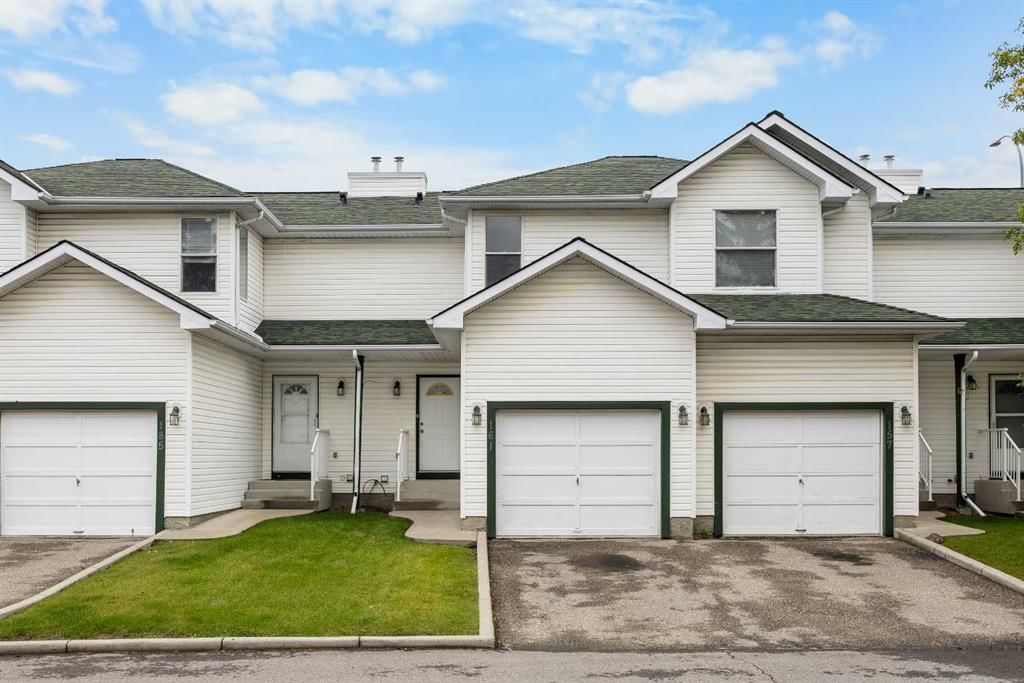161 Sandpiper Lane NW, Calgary — main listing photo