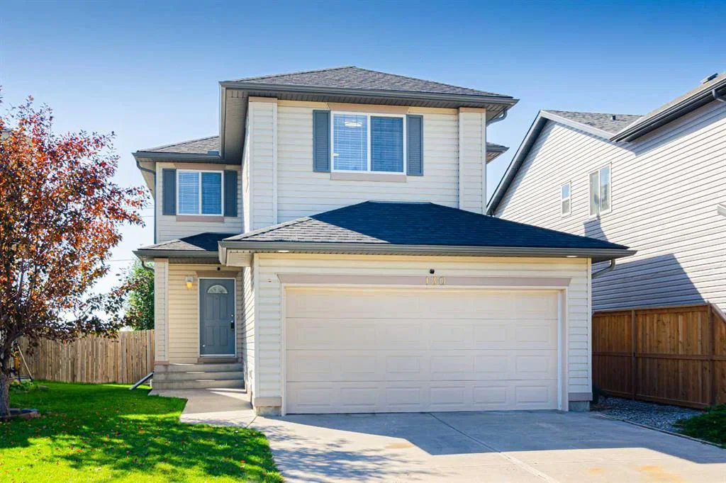 130 Somerglen Way SW, Calgary — photo 2 of 32