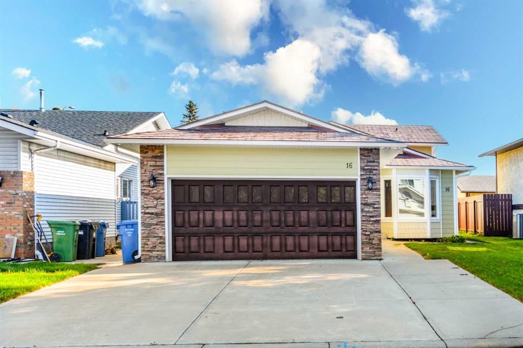 16 DEERSAXON Circle SE, Calgary — main listing photo