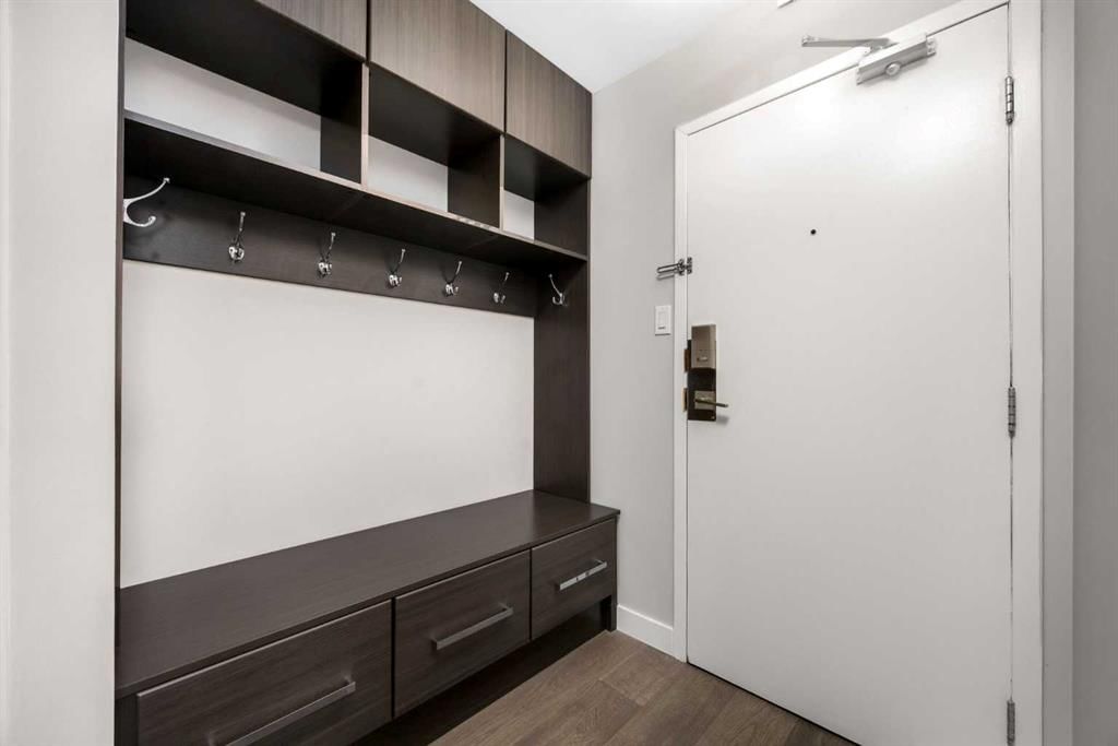 707, 220 13 Avenue SW, Calgary — photo 2 of 21