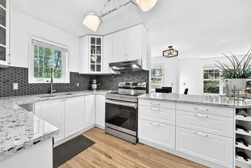 2906, 7171 Coach Hill Road SW, Calgary — main listing photo