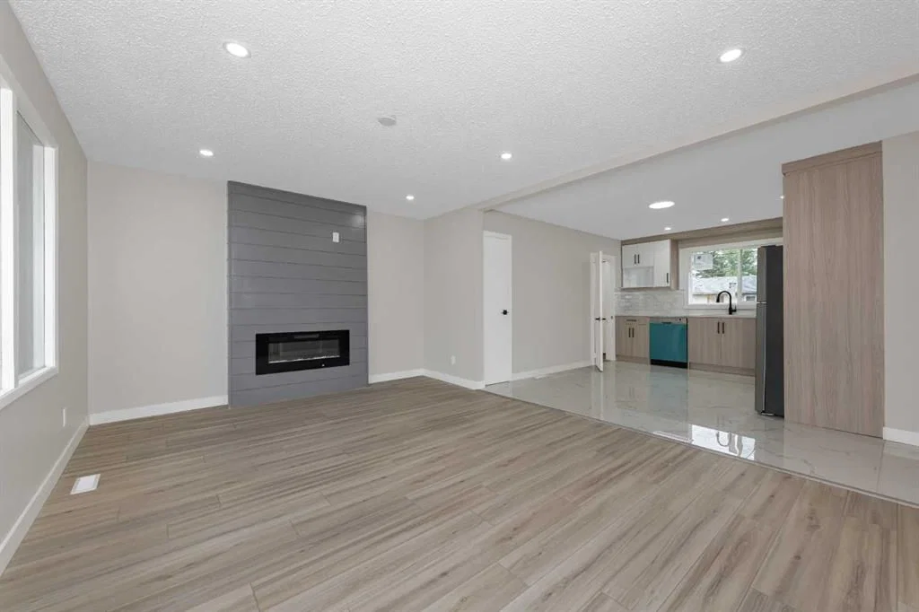 43 Maranda Close NE, Calgary — photo 4 of 45