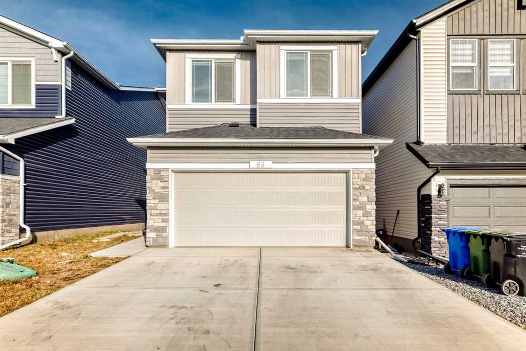 69 Amblehurst Way NW, Calgary — main listing photo