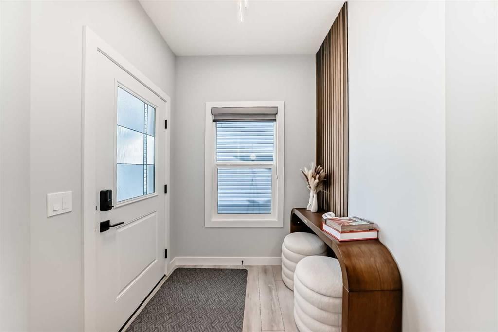 69 Amblehurst Way NW, Calgary — photo 4 of 48