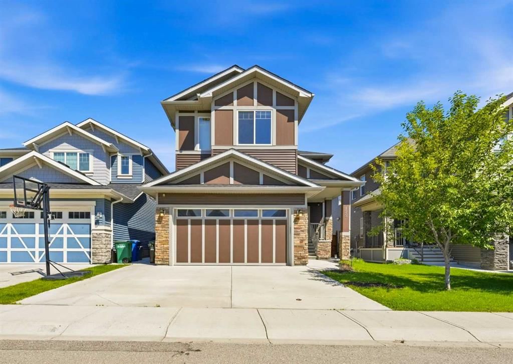 129 Kingsbury Close SE, Airdrie — main listing photo