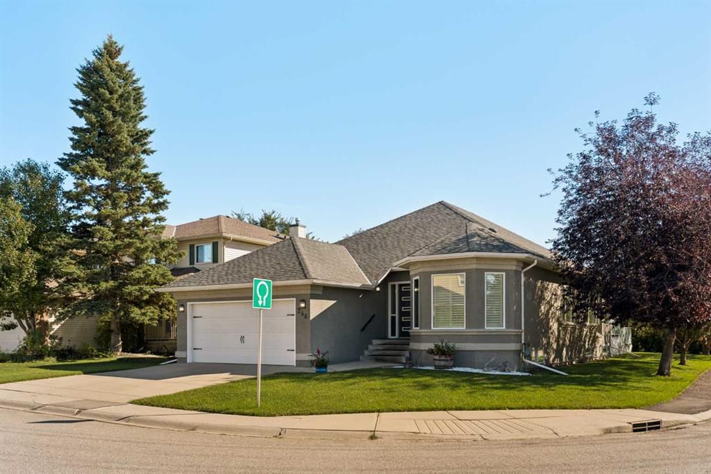 246 Woodpark Green SW, Calgary — photo 2 of 49