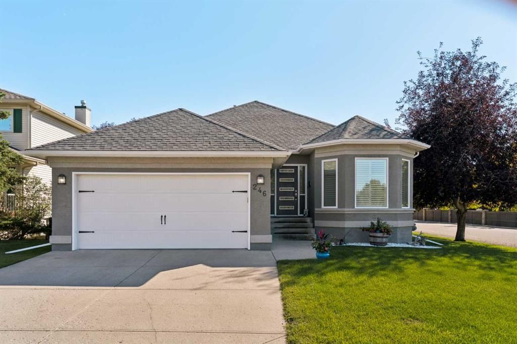 246 Woodpark Green SW, Calgary — photo 3 of 49