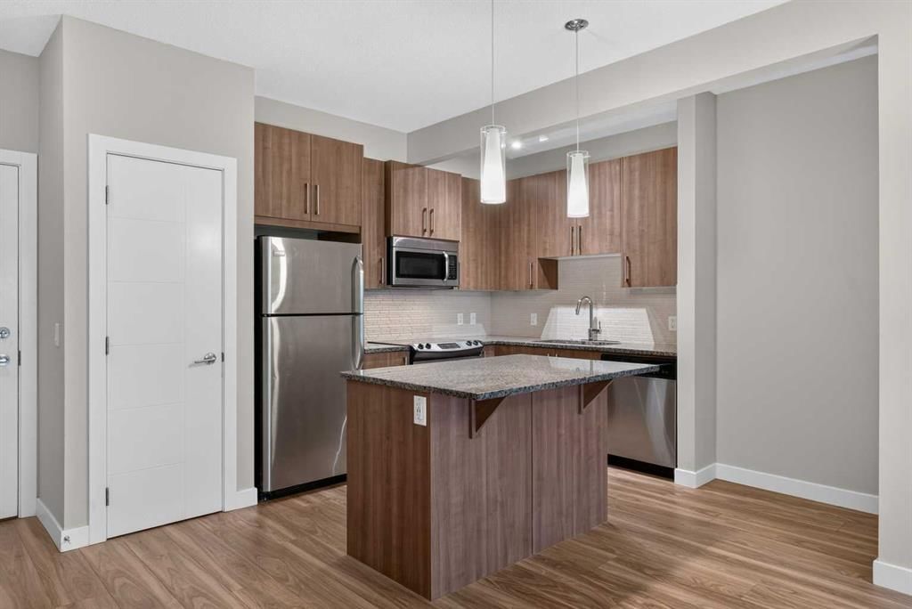 7, 4 Sage Hill Terrace NW, Calgary — photo 5 of 42
