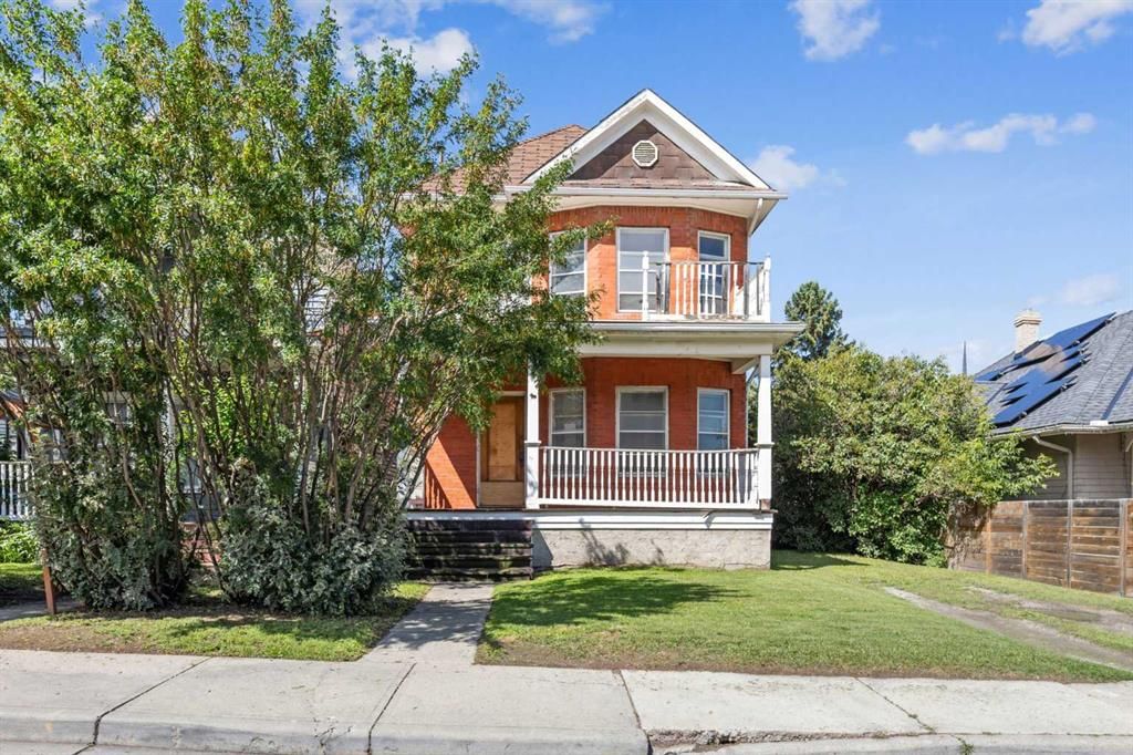 1823 18A Street SW, Calgary — photo 2 of 5