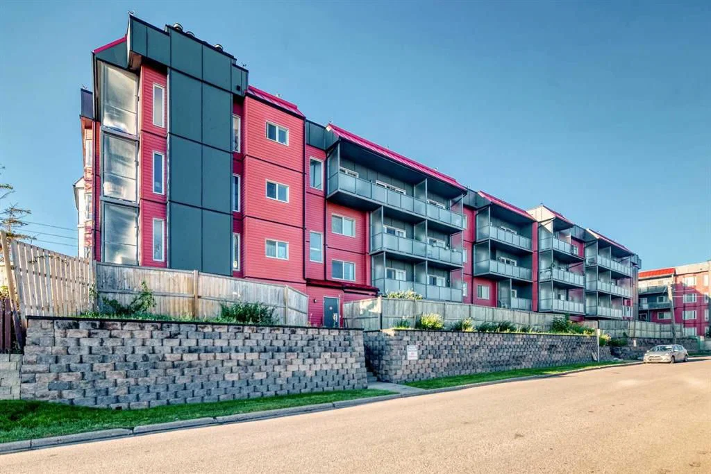 110, 335 Garry Crescent NE, Calgary — main listing photo