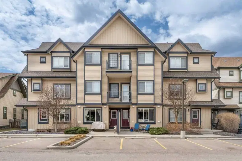 410, 121 Copperpond Common SE, Calgary — main listing photo