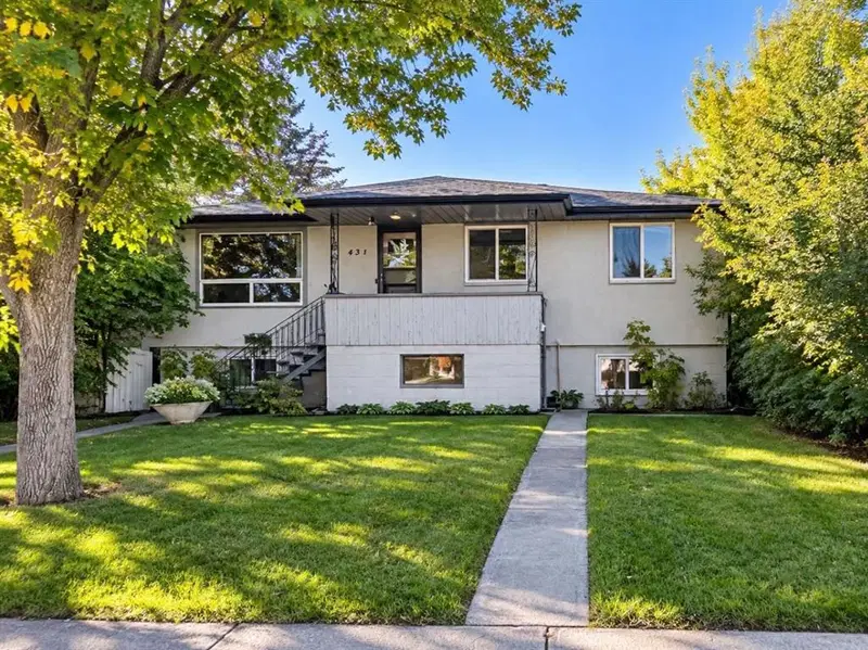 431 53 Avenue SW, Calgary — main listing photo
