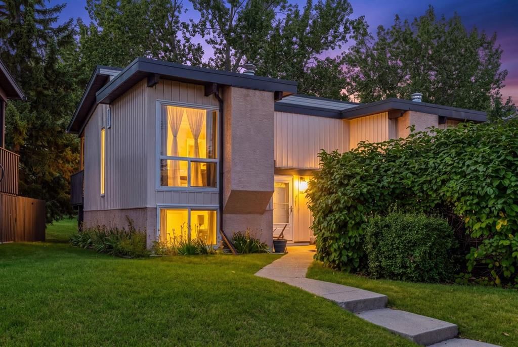 125 Oaktree Lane SW, Calgary — recently sold semi-detached home