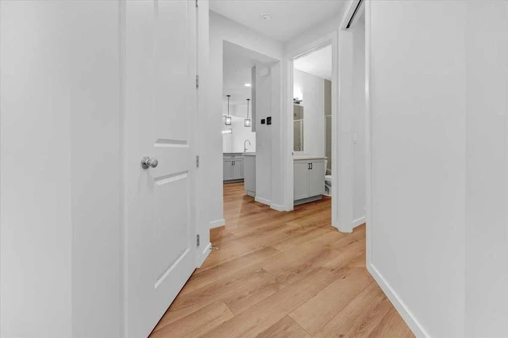 75 Versant Rise SW, Calgary — photo 4 of 50