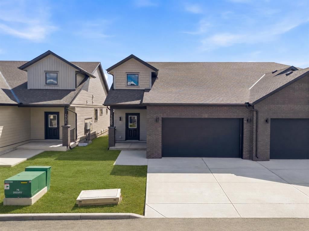 1600, 15 Coopersfield Link SW, Airdrie — main listing photo