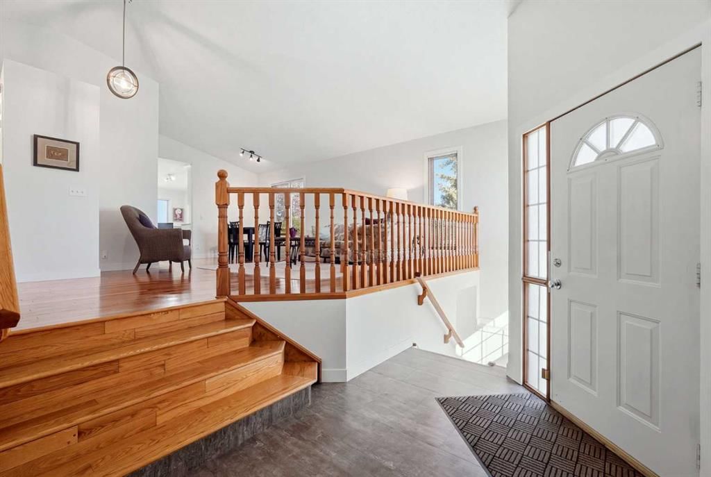184 Arbour Lake Way NW, Calgary — photo 4 of 39