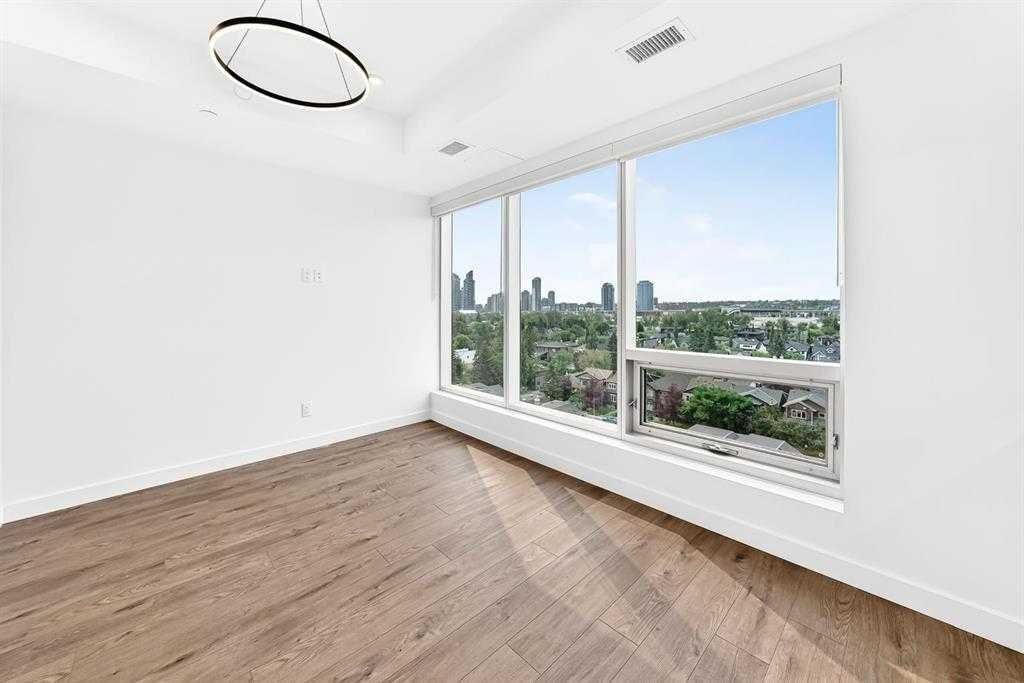 826, 110 18A Street NW, Calgary — photo 3 of 23