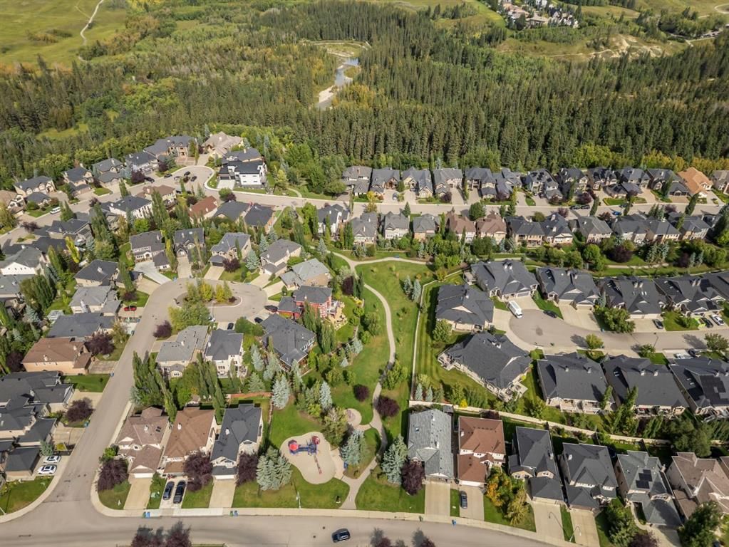 41 Evercreek Bluffs Crescent SW, Calgary — photo 3 of 49