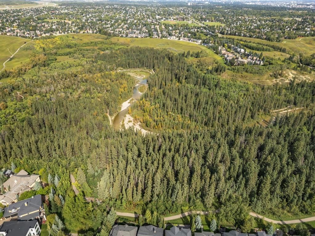 41 Evercreek Bluffs Crescent SW, Calgary — photo 4 of 49