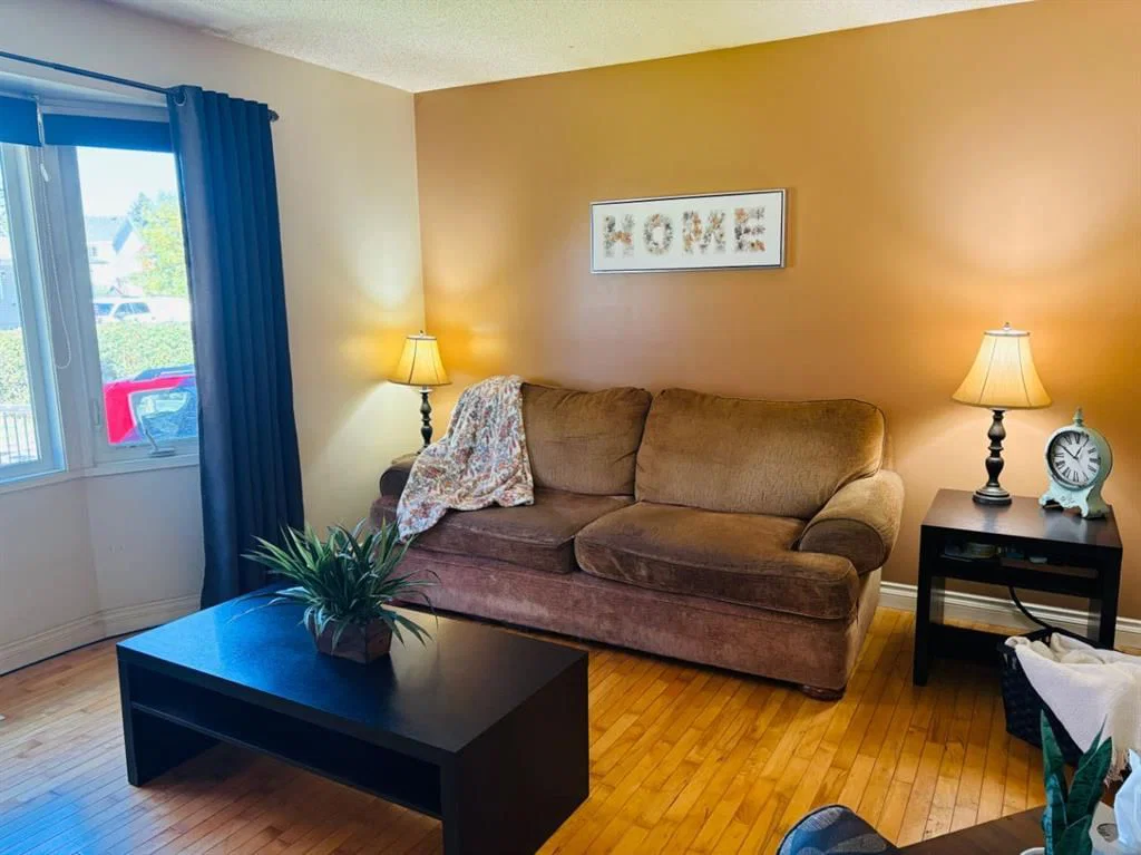 56 Aberfoyle Place NE, Calgary — photo 2 of 48