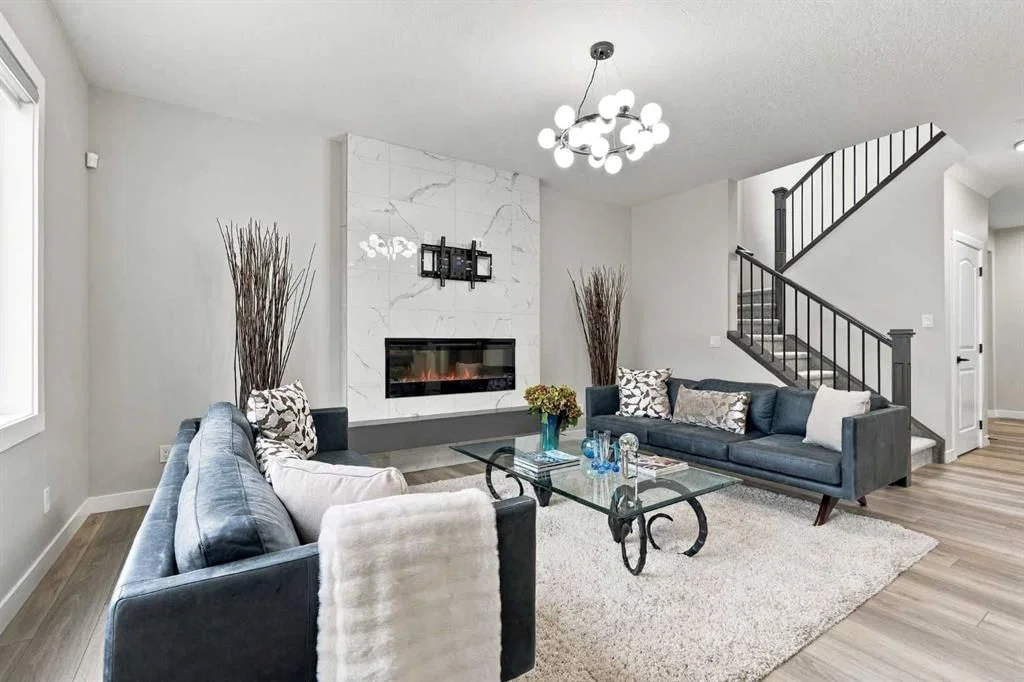70 Creekside Avenue SW, Calgary — photo 5 of 48