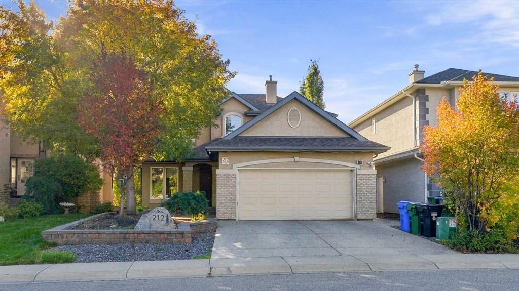 212 Everglade Circle SW, Calgary — main listing photo