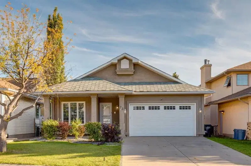 73 Scripps Landing NW, Calgary — main listing photo