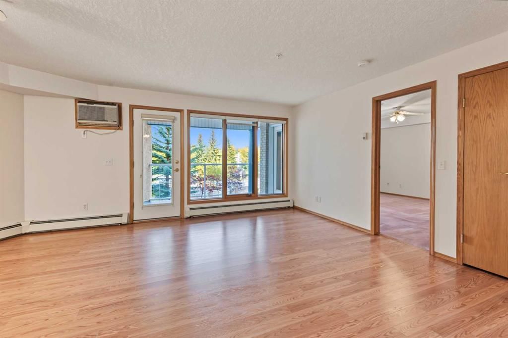 220, 7229 SIerra Morena Boulevard SW, Calgary — photo 5 of 48