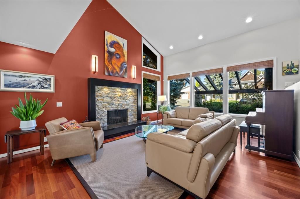 1215 Varsity Estates Drive NW, Calgary — photo 3 of 50