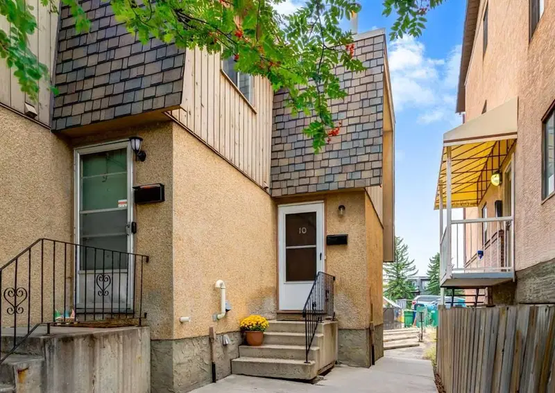 10, 6819 Centre Street NW, Calgary — townhome for sale