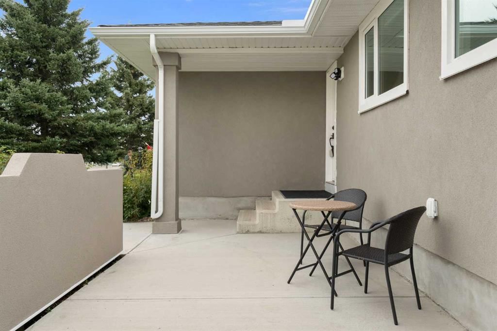 5259 Rundleview Road NE, Calgary — photo 2 of 41
