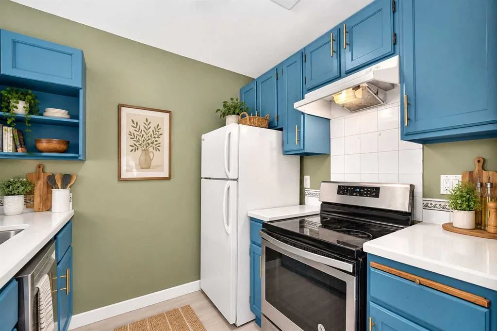 1, 208 Grier Terrace NE, Calgary — photo 5 of 50