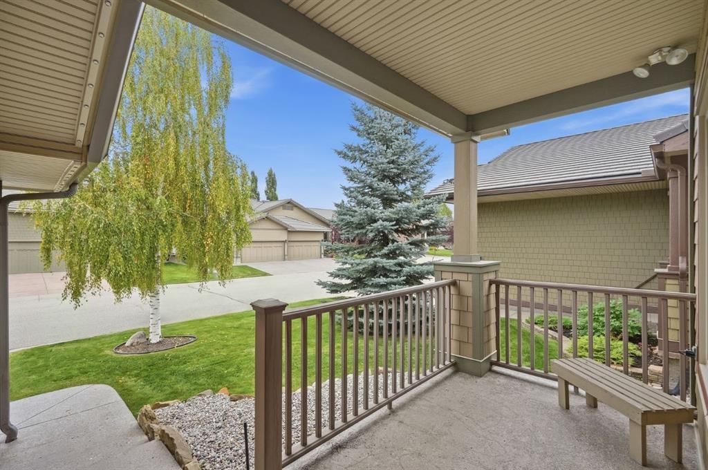 272 Bridle Estates Road SW, Calgary — photo 3 of 27