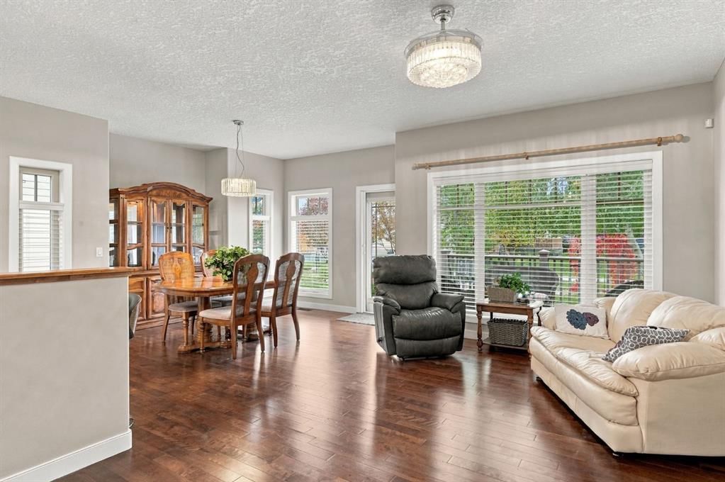 272 Bridle Estates Road SW, Calgary — photo 5 of 27