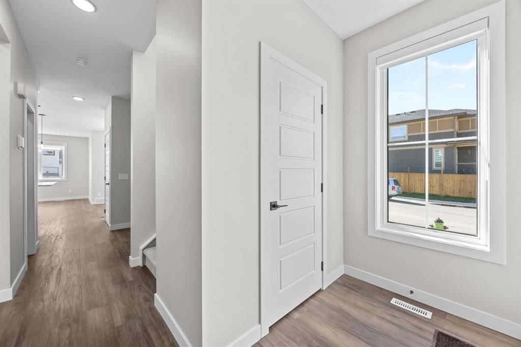41 Ambleton Boulevard NW, Calgary — photo 5 of 43