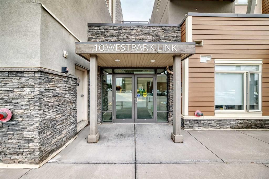 109, 10 Westpark Link SW, Calgary — photo 2 of 26